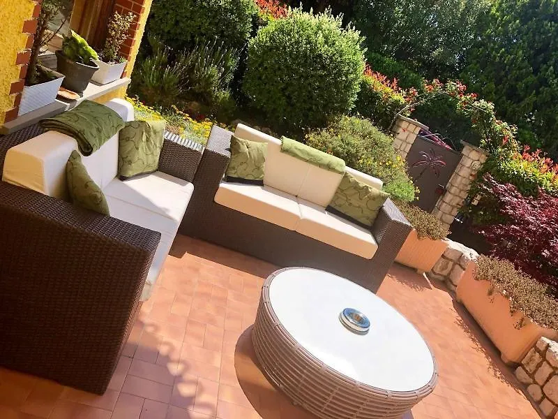 *** Bed & Breakfast Villa Gaia - B&B La Finestra Sul Mare exclusive Villa&guest house Bordighera Italia