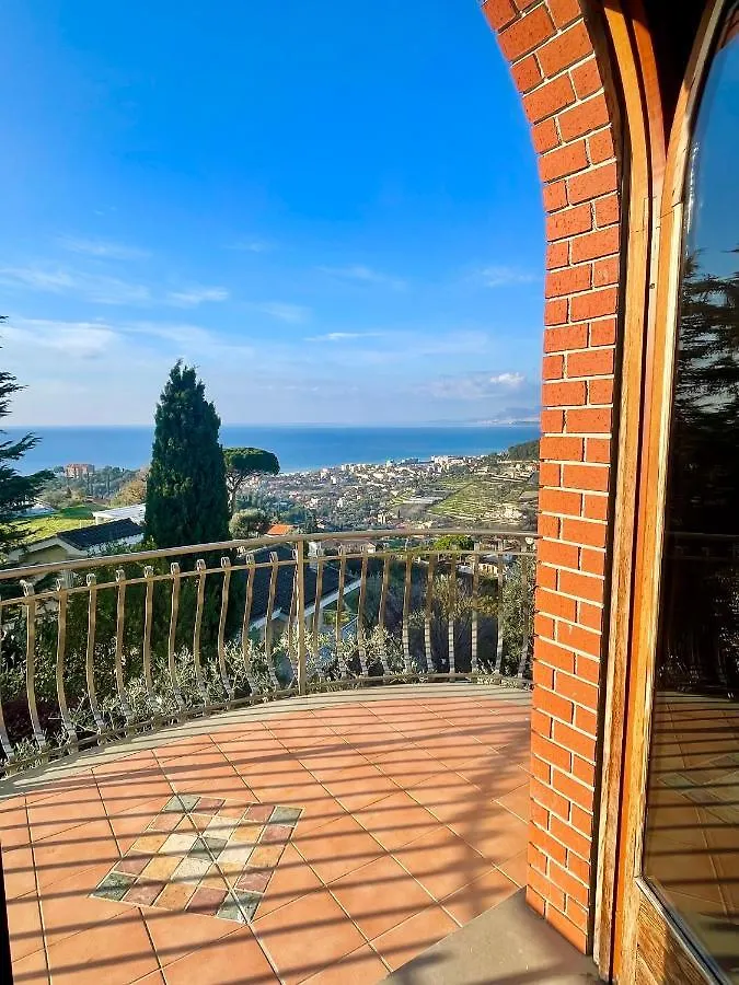 Villa Gaia - Luxury Villa, Pool & Wellness Rooms Bordighera