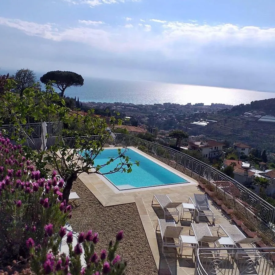 Villa Gaia - B&B La Finestra Sul Mare exclusive Villa&guest house Bordighera Italia