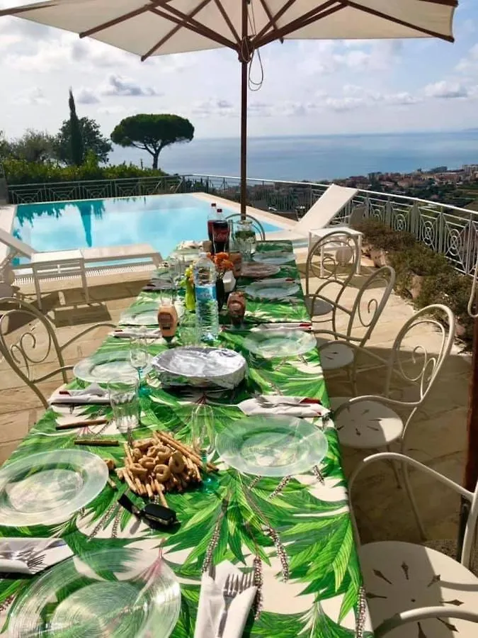 Villa Gaia - Luxury Villa, Pool & Wellness Rooms Bordighera Bed & Breakfast