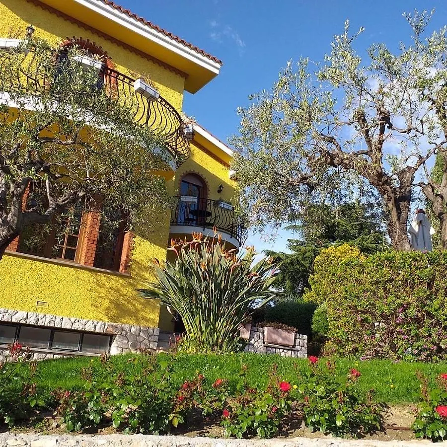 Villa Gaia - B&B La Finestra Sul Mare exclusive Villa&guest house Bordighera Bed & Breakfast