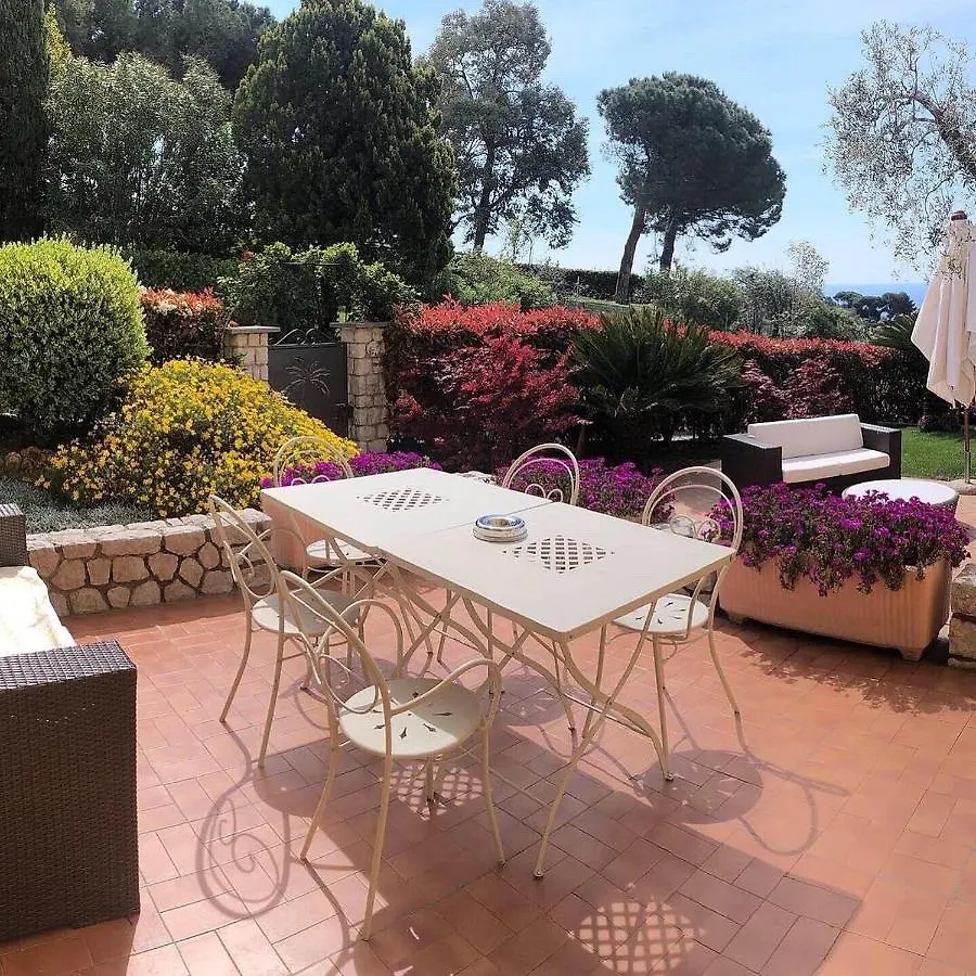 *** Bed & Breakfast Villa Gaia - B&B La Finestra Sul Mare exclusive Villa&guest house Bordighera Italia