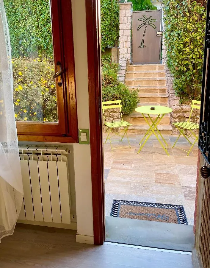 Villa Gaia - B&B La Finestra Sul Mare exclusive Villa&guest house Bordighera 3*,