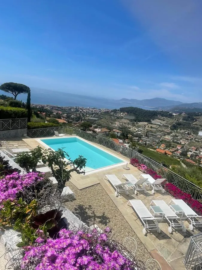 Villa Gaia - B&B La Finestra Sul Mare exclusive Villa&guest house Bordighera Italia